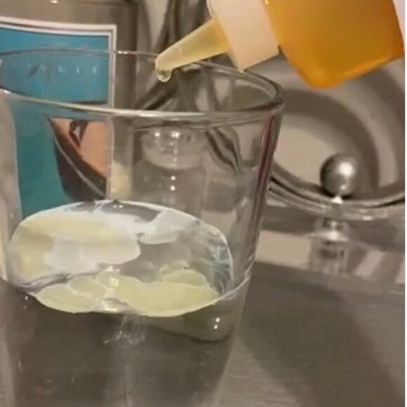 Reborn Formula Milk Drops for Babies ~ Makes 6 bottles of Reborn fake milk - Picture 3 of 5